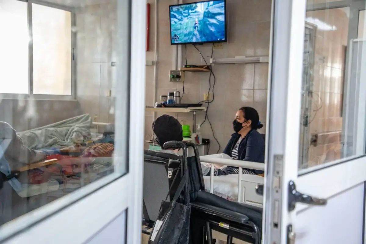 La situación de los niños con cáncer en Cuba se complica por el bloqueo, afectando su acceso a tratamientos y medicinas.